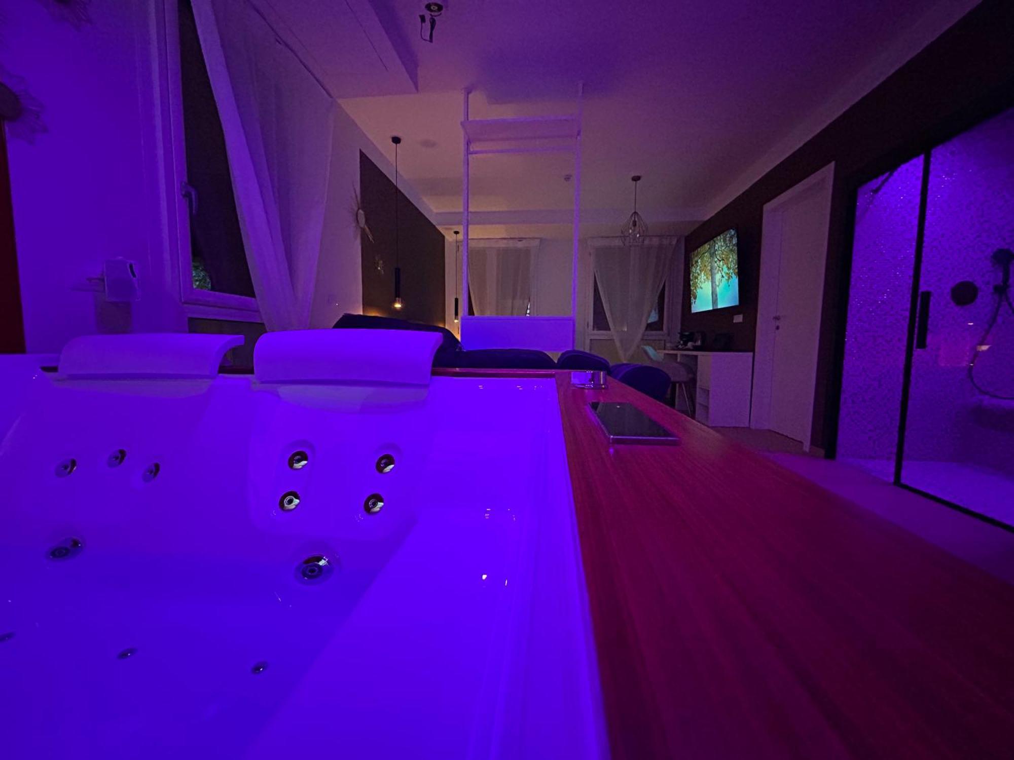 4 Star Suite Spa - Self Check-In — Foto 1